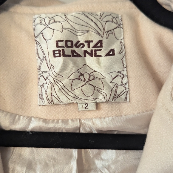 Costa Blanca Trench Coat - Picture 2 of 3
